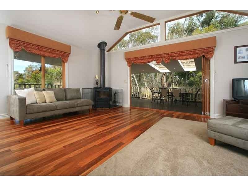 855 North Road , Cranbourne South VIC 3977