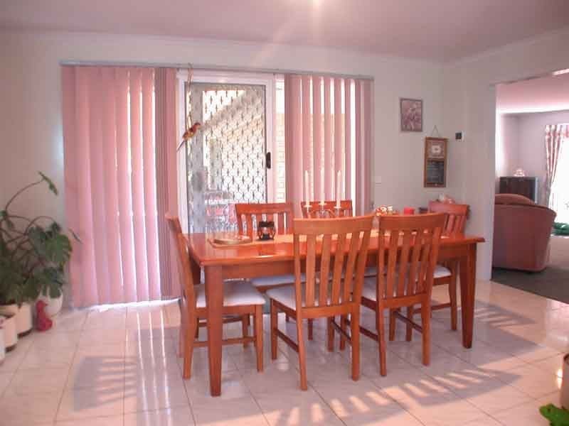 137 Lawless Drive , Cranbourne North VIC 3977