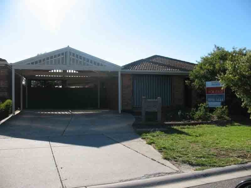10 Coriyule Court, Cranbourne VIC 3977