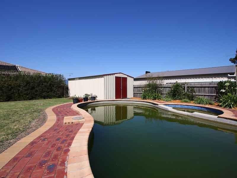 Cranbourne North VIC 3977