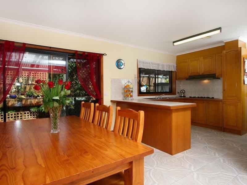 81 Courtenay Avenue, Cranbourne North VIC 3977