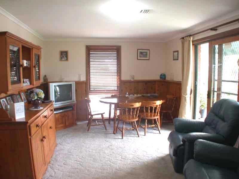 25 Strafford Avenue , Cranbourne VIC 3977