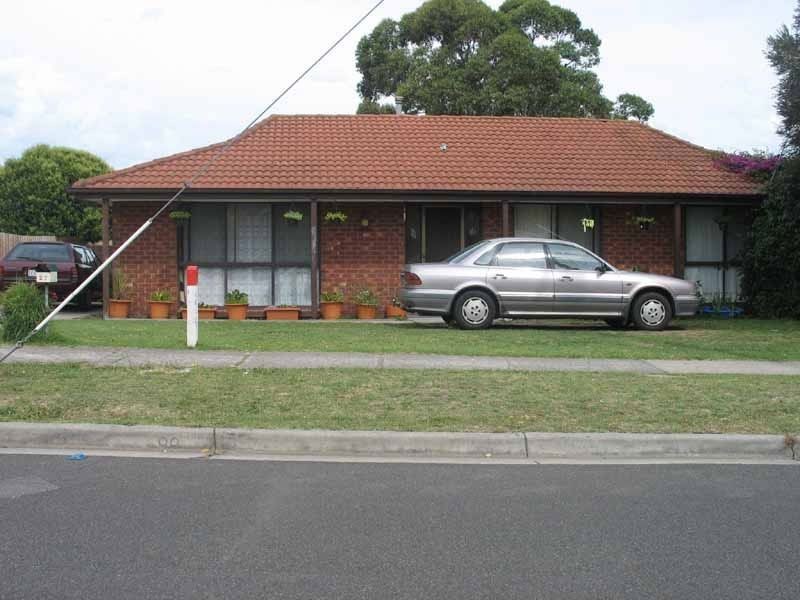 27 Wallace Road, Cranbourne VIC 3977