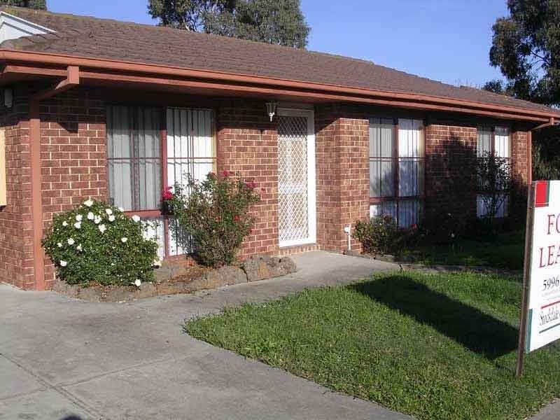 47 WILLORACRESCENT, Cranbourne VIC 3977