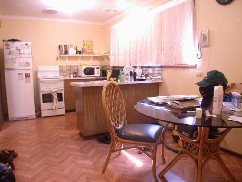 3/11 Dearing Avenue, Cranbourne VIC 3977