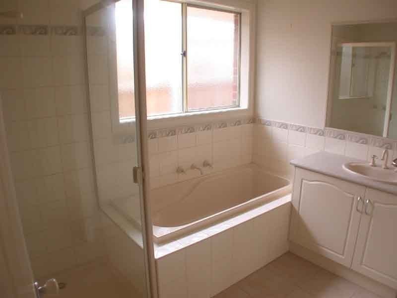 Cranbourne VIC 3977