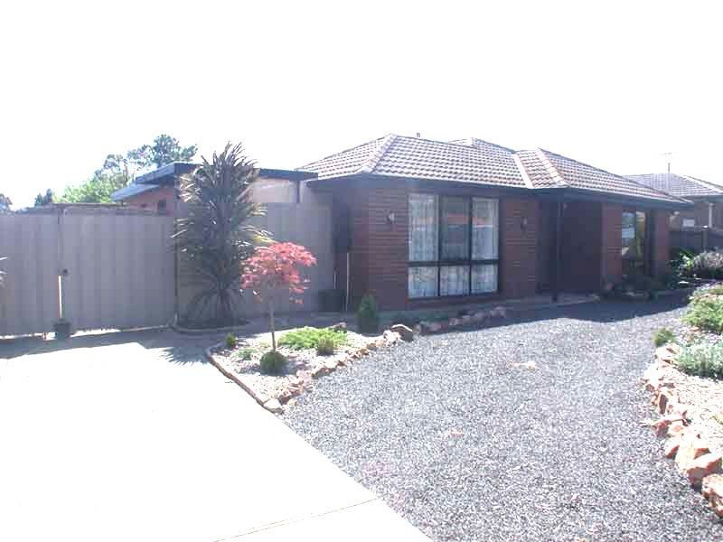 140 Endeavour Drive , Cranbourne North VIC 3977