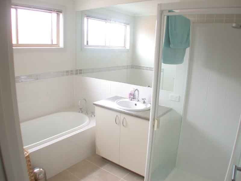 13 Boronia Avenue , Cranbourne North VIC 3977