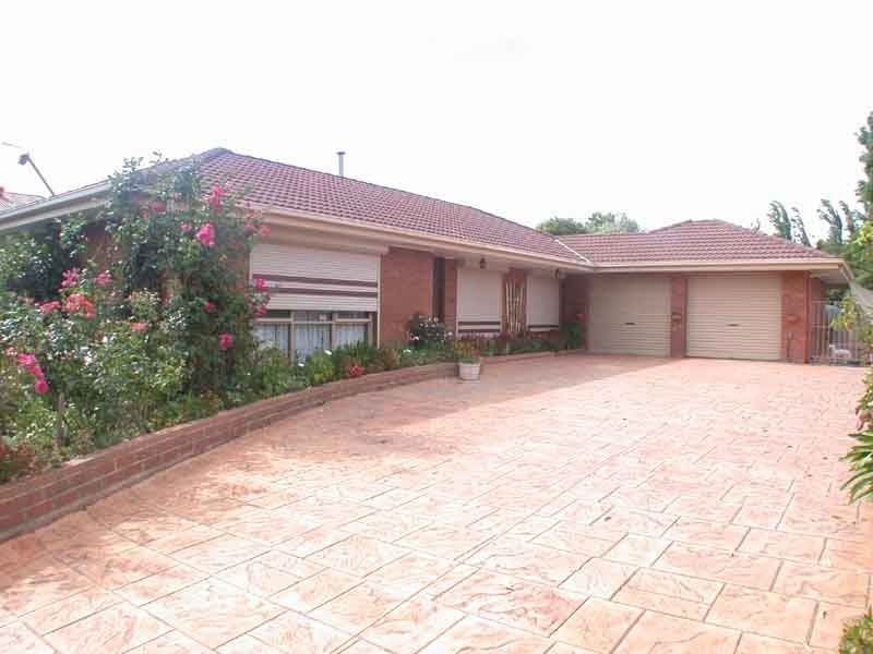 Cranbourne North VIC 3977
