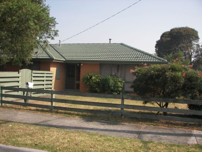 1 Halstead Court, Cranbourne VIC 3977