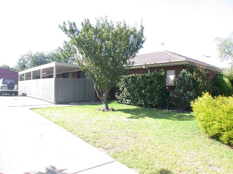 29 Maculata Drive, Cranbourne West VIC 3977