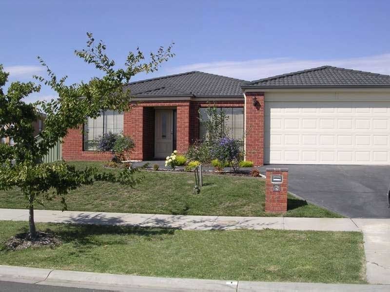 1 Greenock Crescent, Cranbourne East VIC 3977