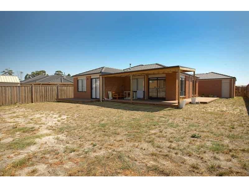 3 Ogle Way, Cranbourne North VIC 3977
