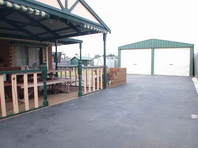 Cranbourne VIC 3977