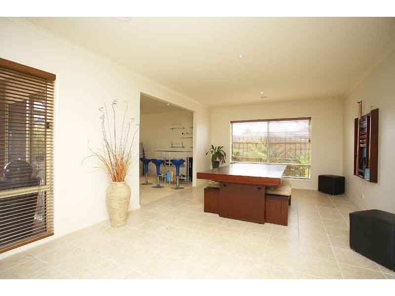 Cranbourne VIC 3977