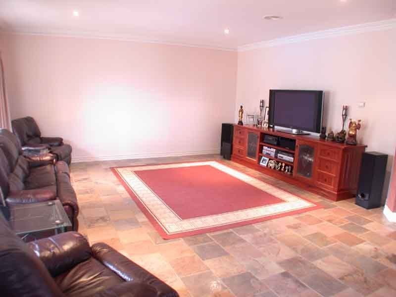 6 Petrel Close, Blind Bight VIC 3980