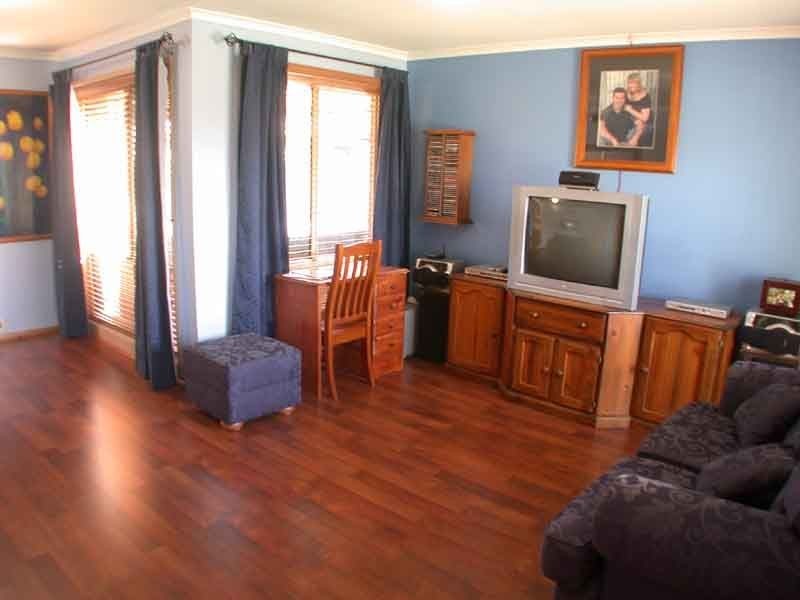 Cranbourne North VIC 3977