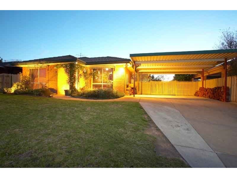 Cranbourne North VIC 3977