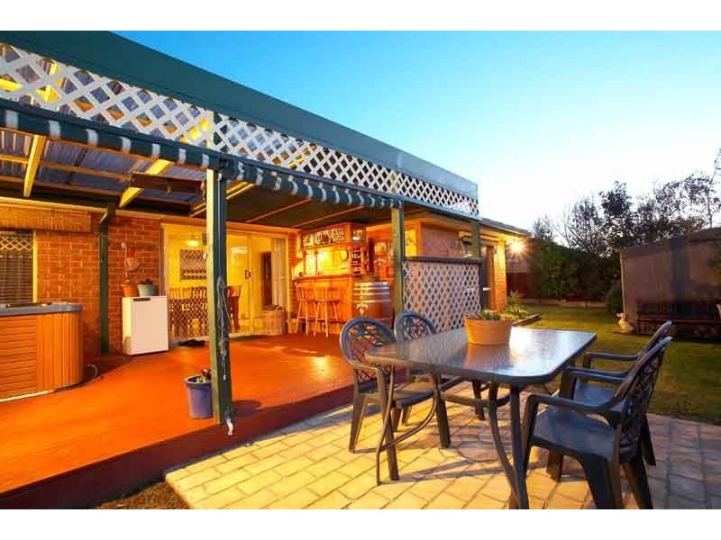 Cranbourne North VIC 3977