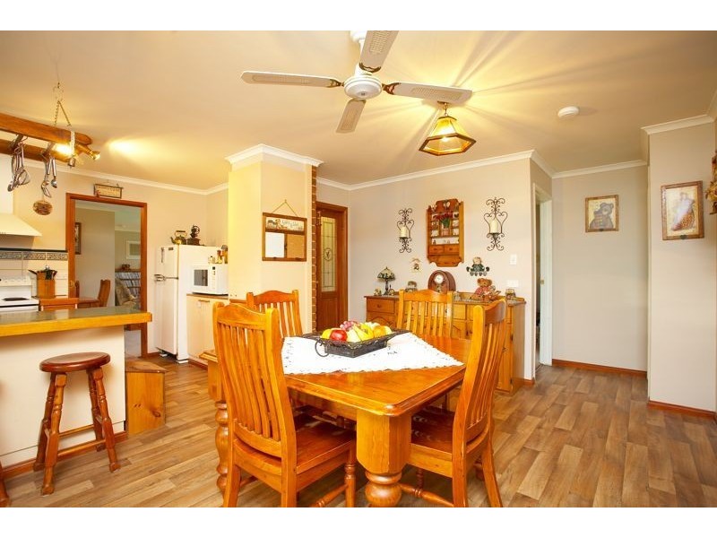 5 Tuckers Road, Clyde VIC 3978