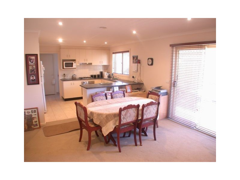 12 Fishburn Place, Cranbourne VIC 3977