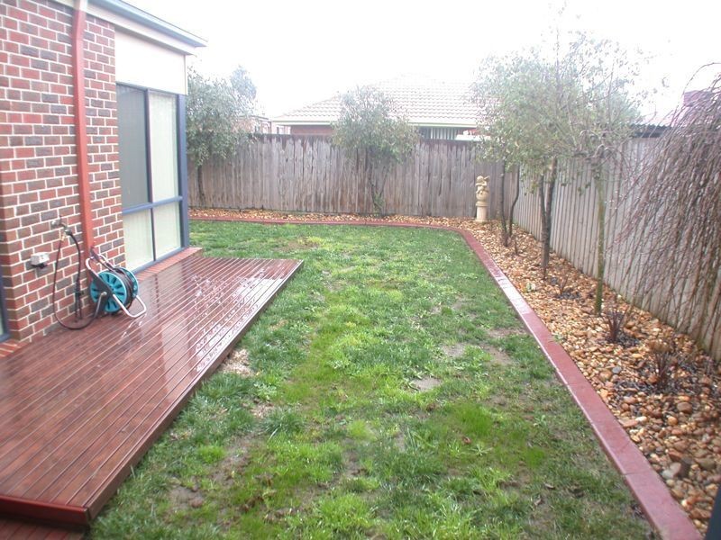13 Parkstone Vista, Cranbourne VIC 3977