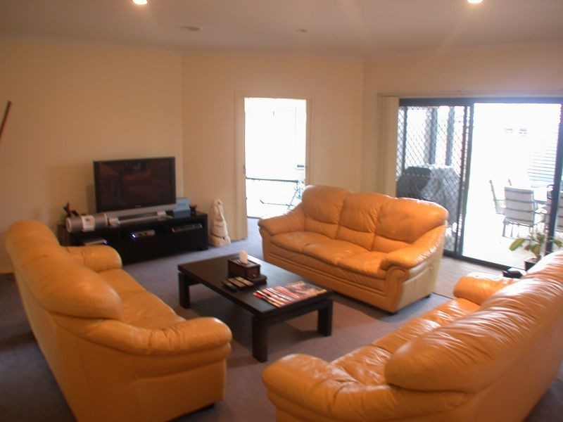 13 Parkstone Vista, Cranbourne VIC 3977