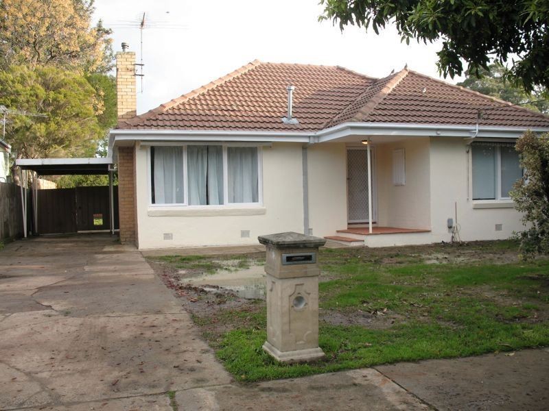 52 Clarendon Street, Cranbourne VIC 3977
