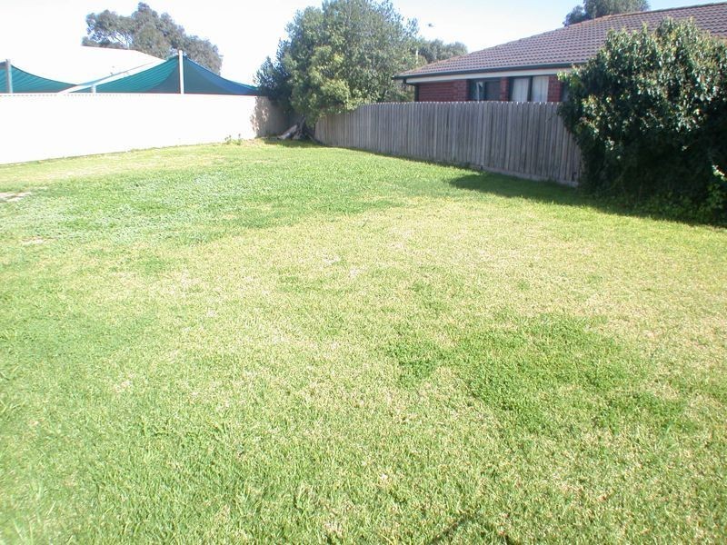 21 Franks Way, Cranbourne North VIC 3977