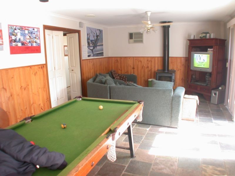 42 Marylyn Place, Cranbourne North VIC 3977