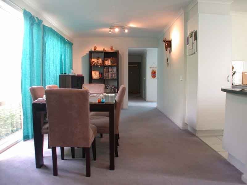 14 Houndsforth Street, Cranbourne East VIC 3977