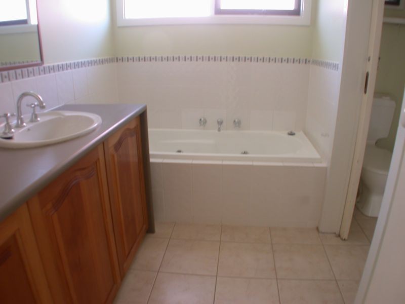 Cranbourne North VIC 3977