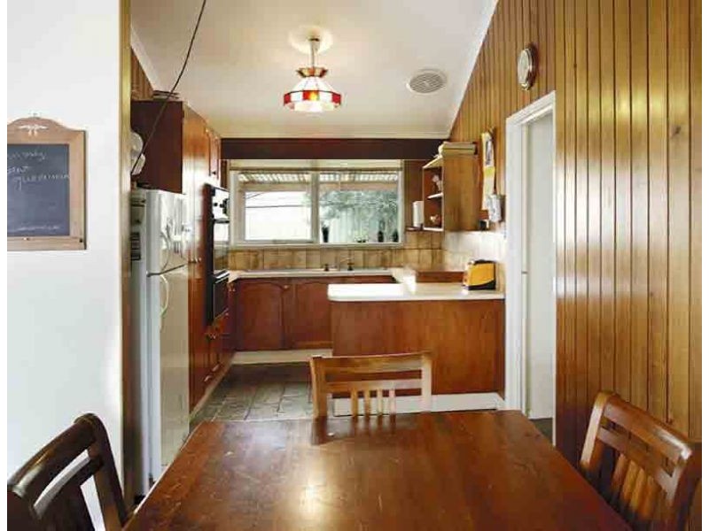 5 Bass Court, Cranbourne North VIC 3977