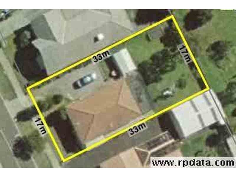 17 Terrence Drive, Cranbourne North VIC 3977