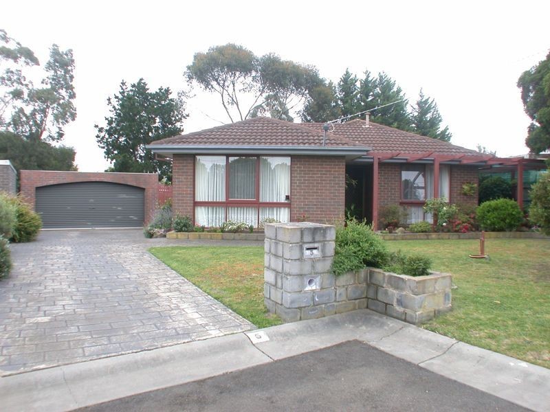 5 Miles Court, Cranbourne VIC 3977