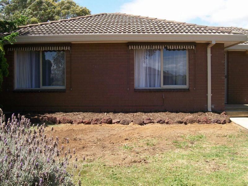 1/2 Canterbury Street, Cranbourne VIC 3977