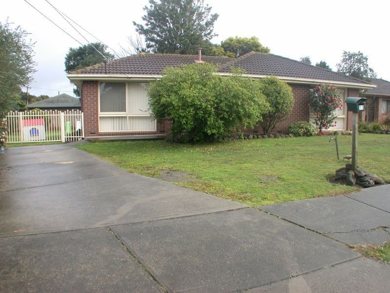 11 Tongola Court, Cranbourne VIC 3977