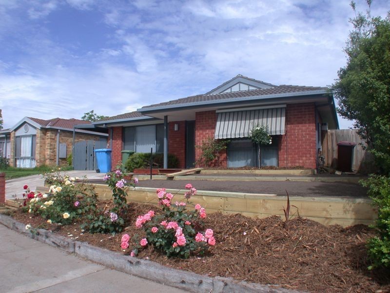 3 Coriyule Court, Cranbourne North VIC 3977