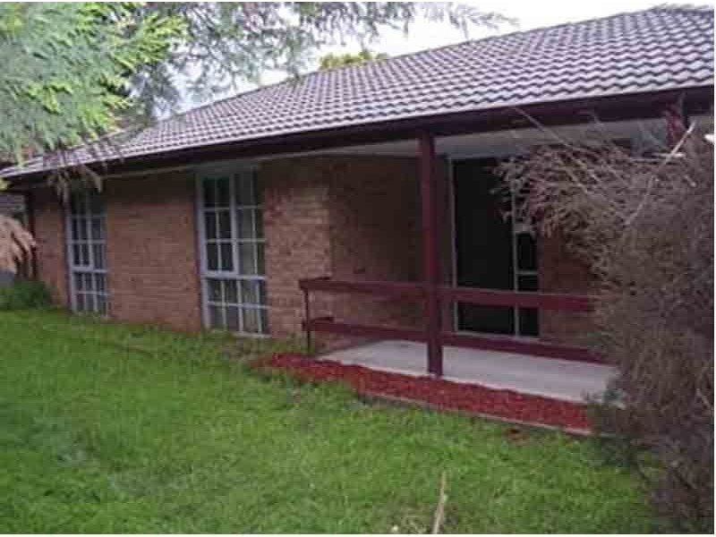 70 Huon Park Road, Cranbourne North VIC 3977