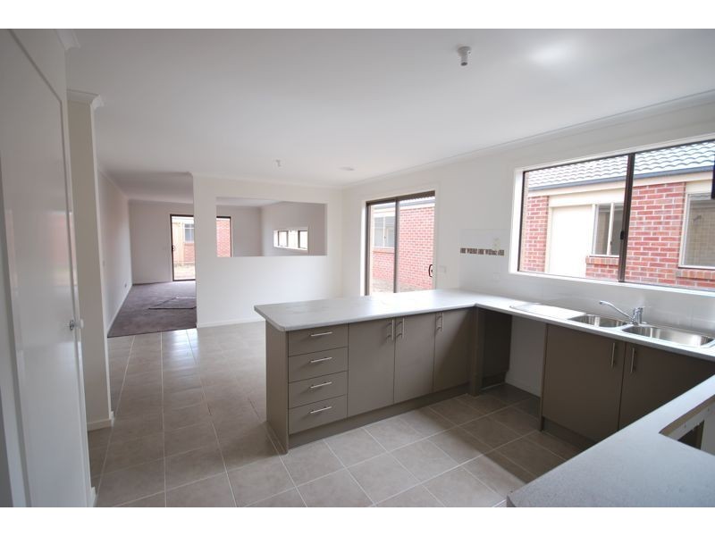 Cranbourne VIC 3977