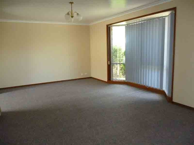 20 Josephine Avenue, Cranbourne North VIC 3977