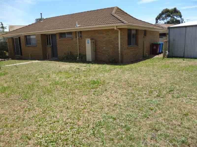 20 Josephine Avenue, Cranbourne North VIC 3977