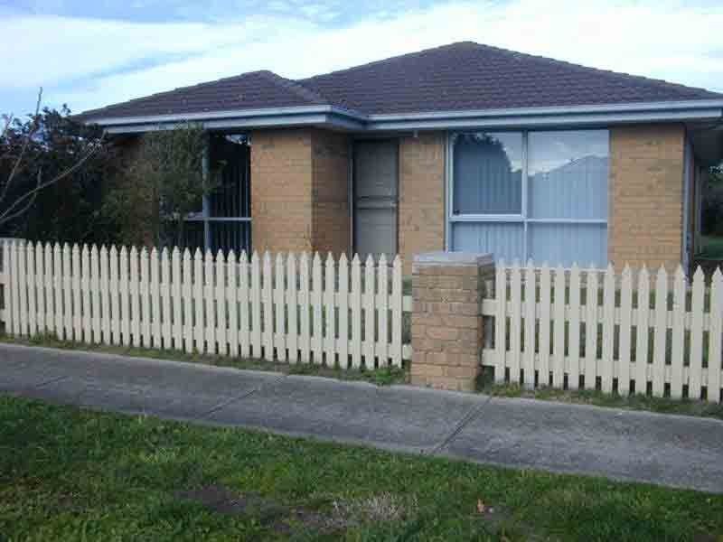 41 Josephine Avenue, Cranbourne North VIC 3977