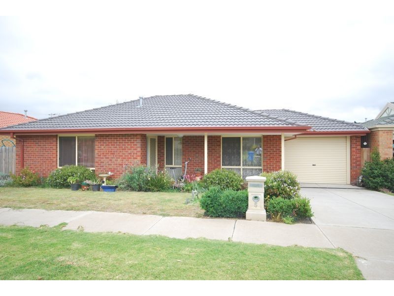 5 Jasa Crescent, Cranbourne VIC 3977