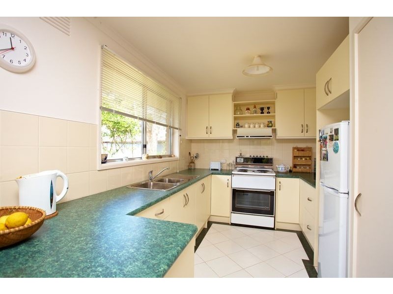 6 Worthing Road, Devon Meadows VIC 3977