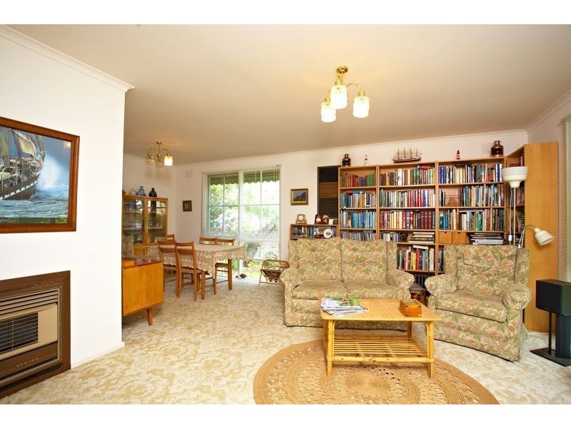 6 Worthing Road, Devon Meadows VIC 3977