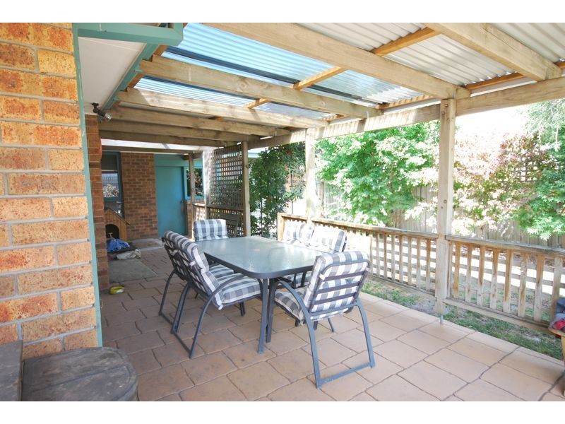 11 Frances Crescent, Cranbourne North VIC 3977