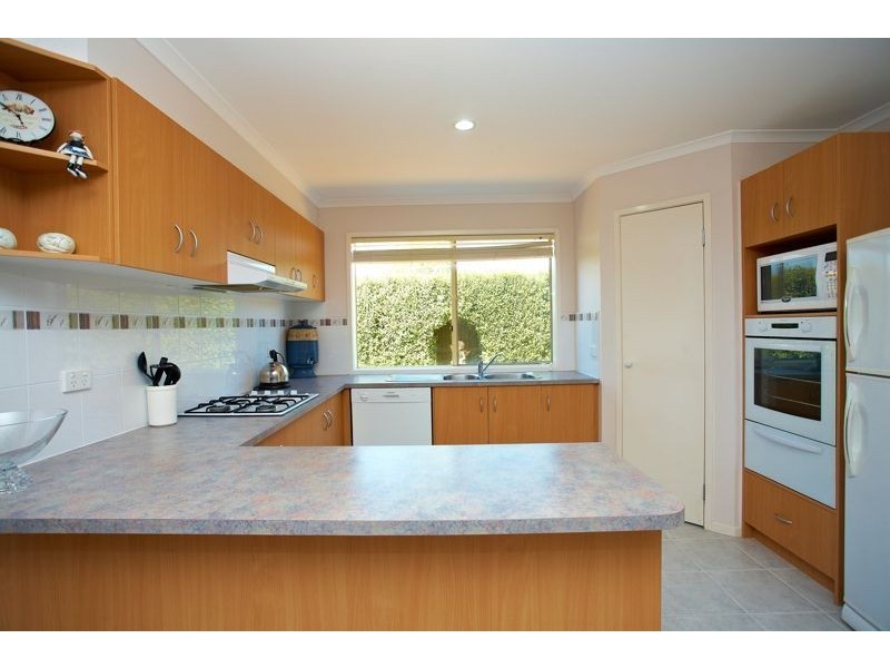 26 Briar Crest Drive, Cranbourne East VIC 3977