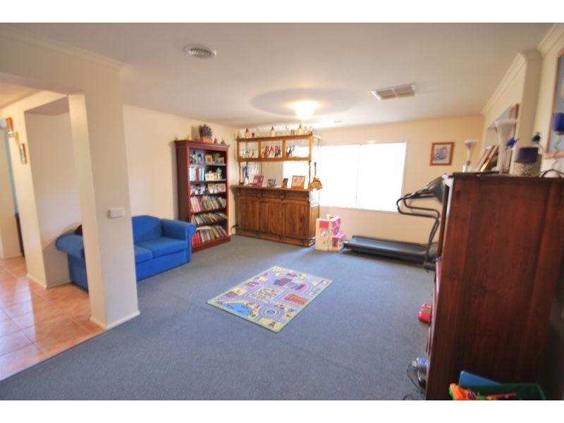 Cranbourne VIC 3977