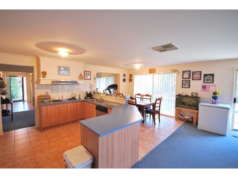 Cranbourne VIC 3977